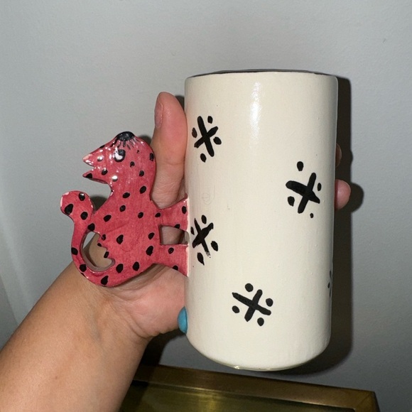 VINTAGE Mugs Black&White Stripe With Dog Handle Signed R Terrell - Picture 4 of 12